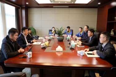 平湖市委常委、副市長戴振一行蒞臨景興紙業(yè)調(diào)研指導(dǎo)